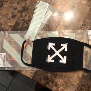 Off white mask